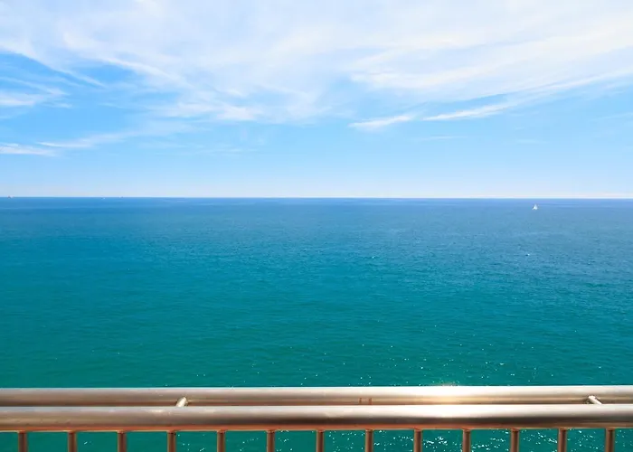 Uhc Costa Pinosmar Apartments